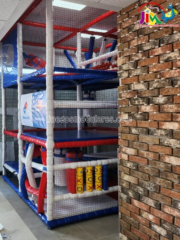 dominospizza-04.jpg